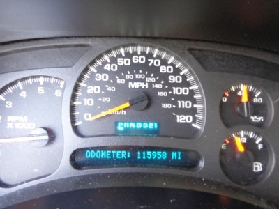 2004 Chevrolet Tahoe LS SUV