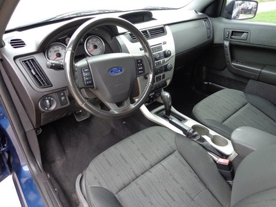 2010 Ford Focus SE Sedan