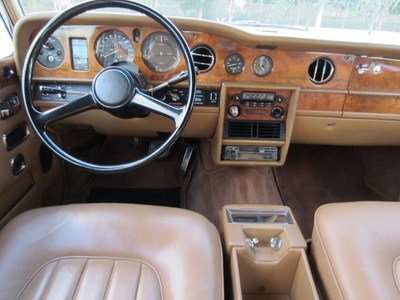 1977 Rolls-Royce SILVER WRAITH ll Sedan
