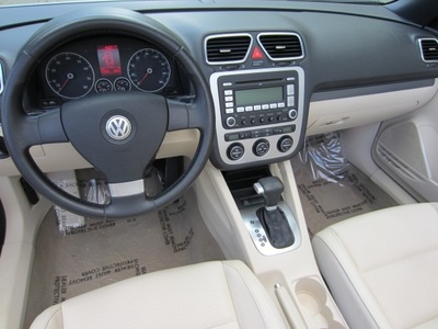 2008 Volkswagen Eos Turbo Convertible