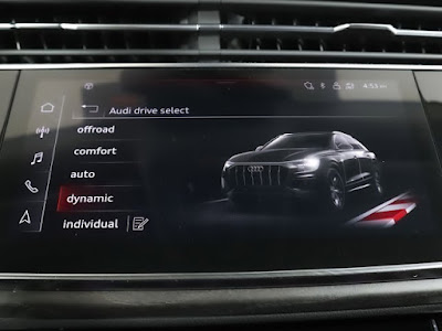 2022 Audi Q8 Premium Plus
