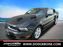 2012 Ford Mustang V6 MANUAL! LOW LOW MILES!