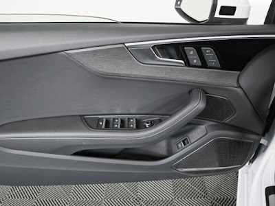 2024 Audi A5 Cabriolet 45 S line Prestige
