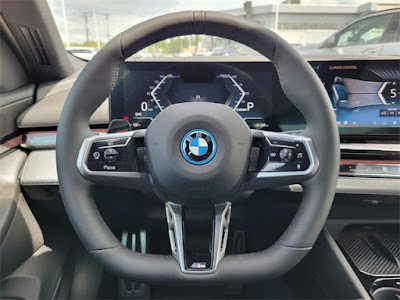 2025 BMW 5 Series i5 xDrive40