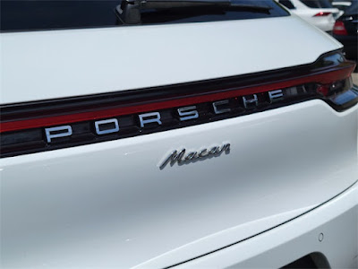2019 Porsche Macan Base