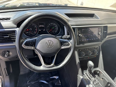 2021 Volkswagen Atlas 3.6L V6 SE w/Technology! ONE OWNER!