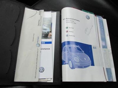 2006 Volkswagen Beetle 2.5 PZEV Hatchback