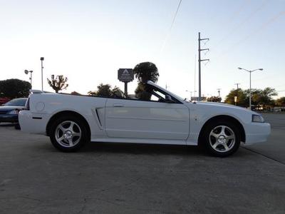 2003 Ford Mustang Deluxe Convertible