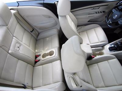 2011 Volkswagen Eos Komfort Convertible