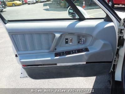 1991 Oldsmobile Ninety-Eight Regency Elite Sedan