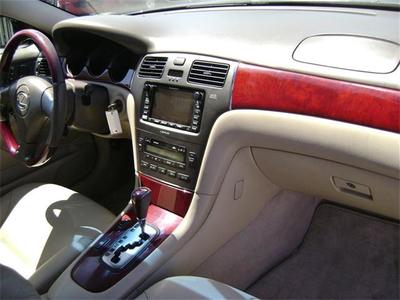 2002 Lexus ES 300 Sedan
