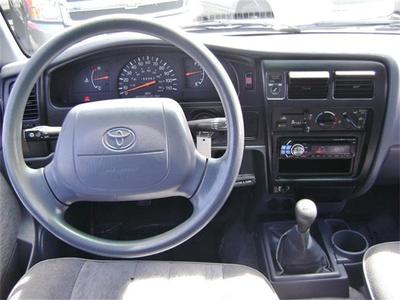 1999 Toyota Tacoma SR5 Truck