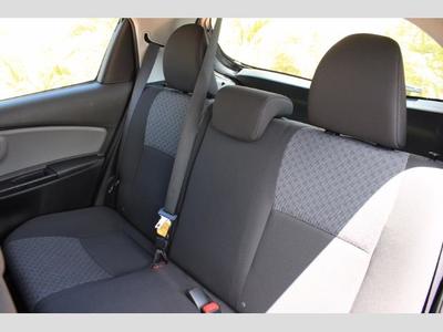 2015 Toyota Yaris 5-Door L Hatchback