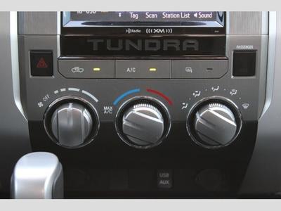 2014 Toyota Tundra SR Truck