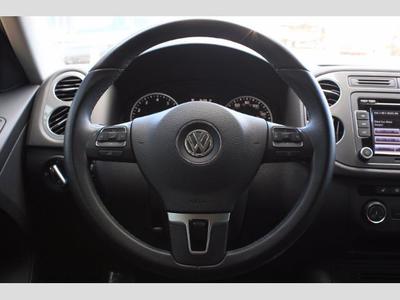 2014 Volkswagen Tiguan SE SUV