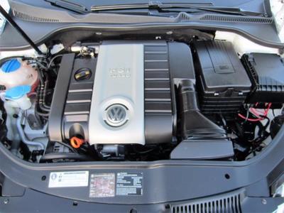 2007 Volkswagen Eos 2.0T Convertible