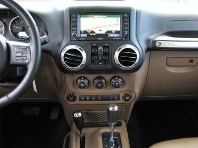 2015 Jeep Wrangler Unlimited Sahara navigation leather Newton, Boston