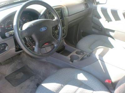 2003 Ford Explorer XLS