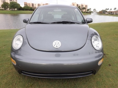 2004 Volkswagen Beetle GL Hatchback