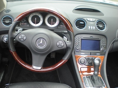 2011 Mercedes-Benz SL550 Convertible