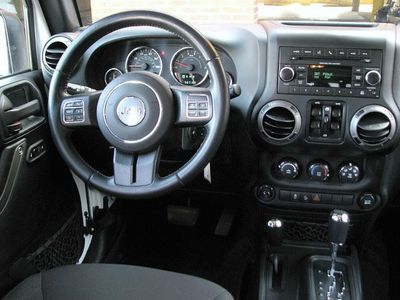 2017 Jeep Wrangler Unlimited 4WD Sport